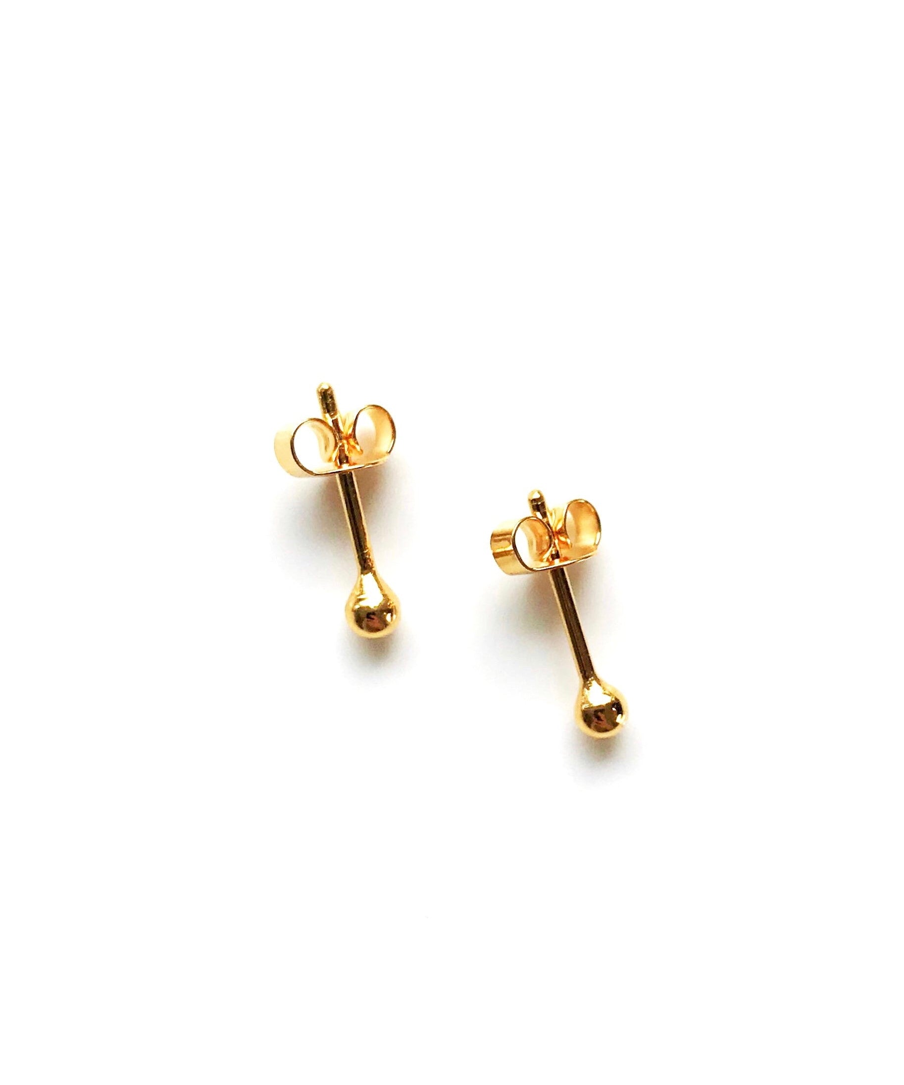 Dot earring