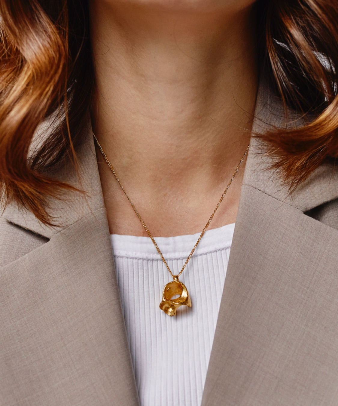 Coquille necklace