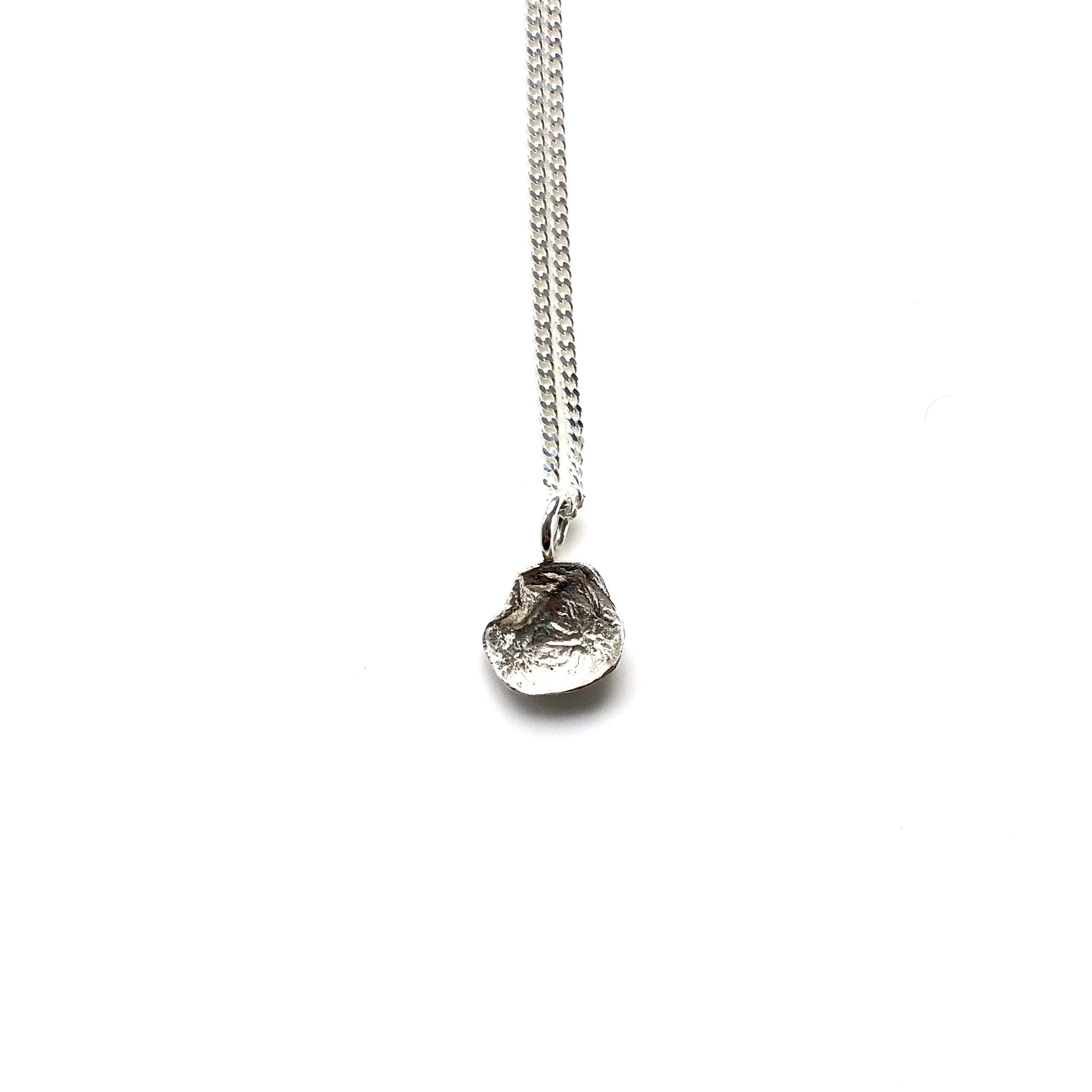 Flame mini necklace