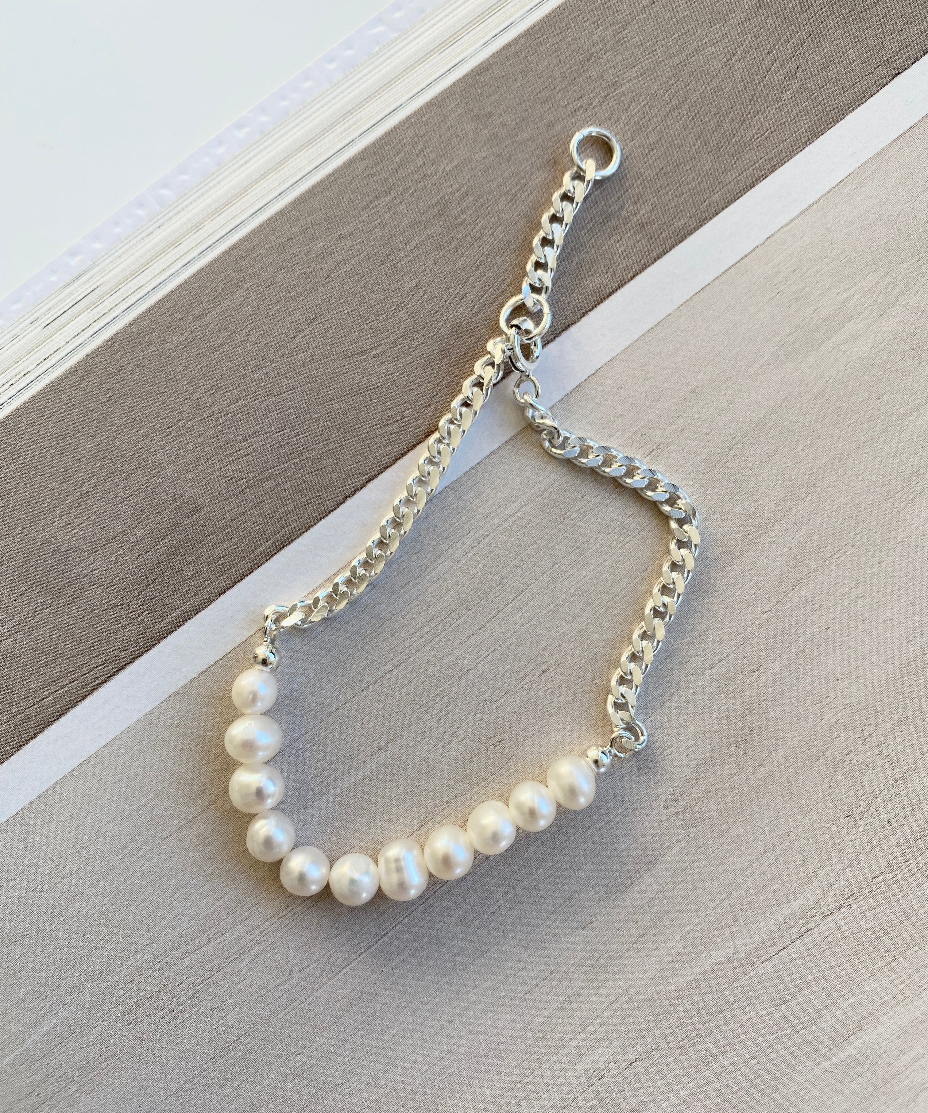 Pia bracelet